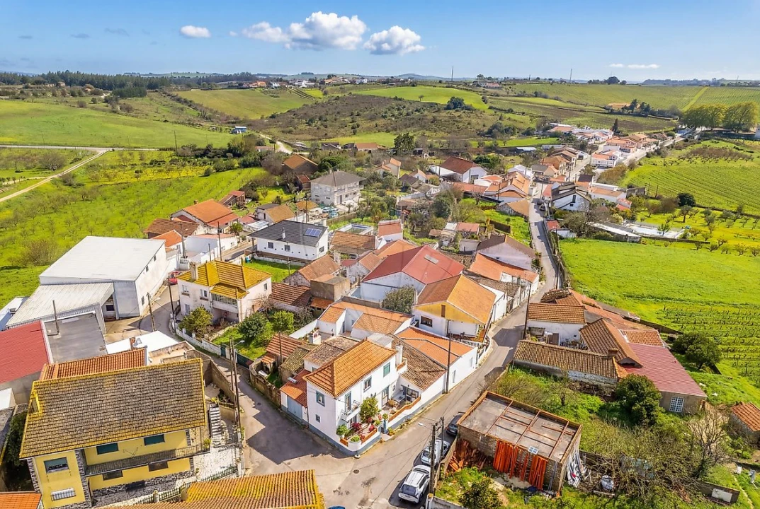 Moradia T4 para Venda em Carnota Foto 49