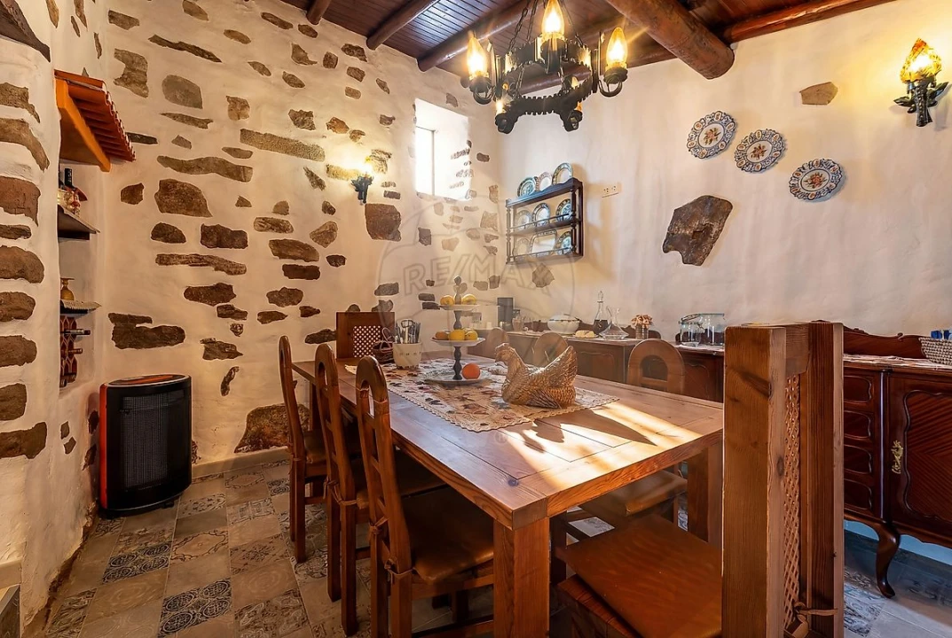 Moradia T4 para Venda em Carnota Foto 22