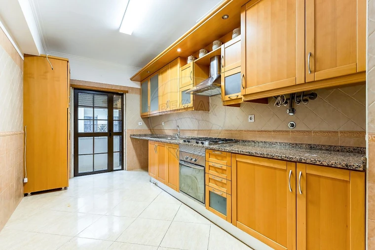 Apartamento T2 para Venda em Alverca do Ribatejo e Sobralinho Foto 7