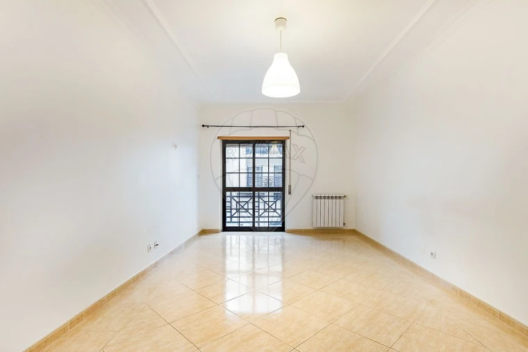 Apartamento T2 para Venda em Alverca do Ribatejo e Sobralinho Foto 1