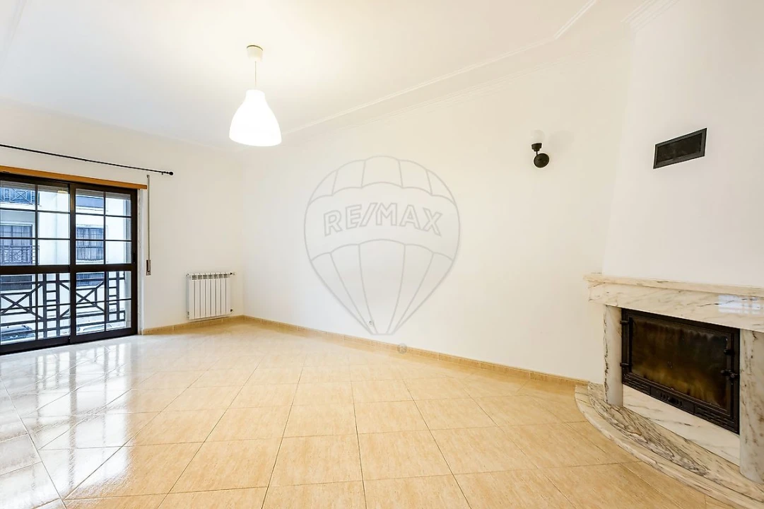 Apartamento T2 para Venda em Alverca do Ribatejo e Sobralinho Foto 4