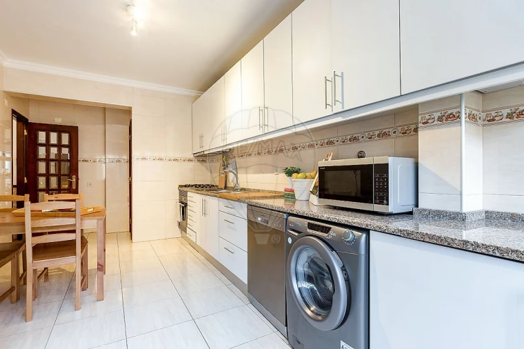 Apartamento T3 para Venda em Alverca do Ribatejo e Sobralinho Foto 6