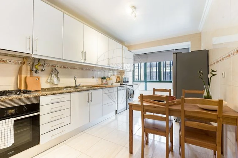 Apartamento T3 para Venda em Alverca do Ribatejo e Sobralinho Foto 5