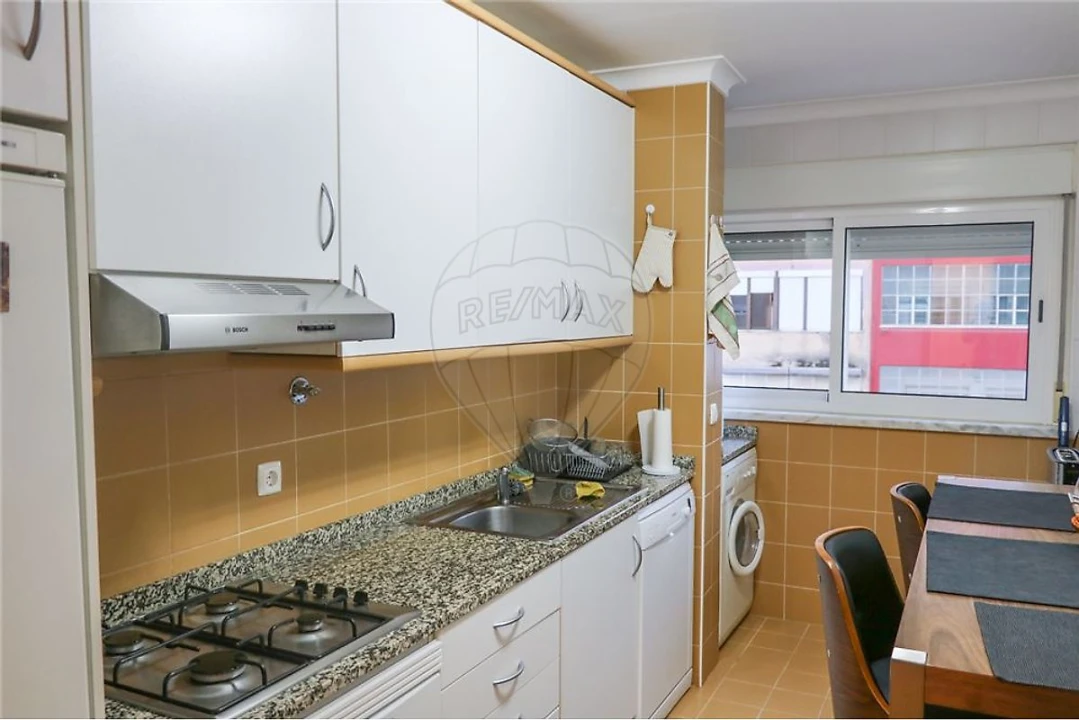 Apartamento T1 para Arrendamento em Beato Foto 12