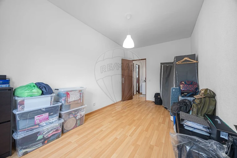 Apartamento T2 para Venda em Carregado e Cadafais Foto 3