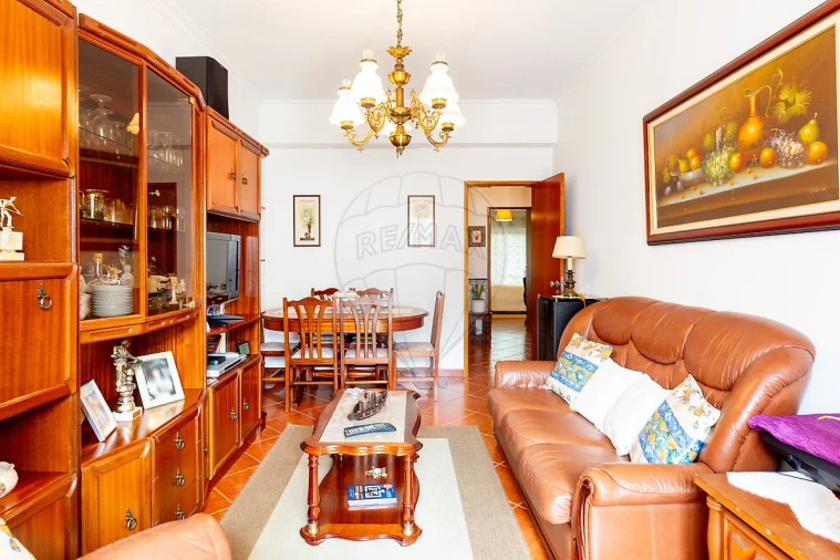 Apartamento T2 para Venda em Póvoa de Santa Iria e Forte da Casa Foto 2