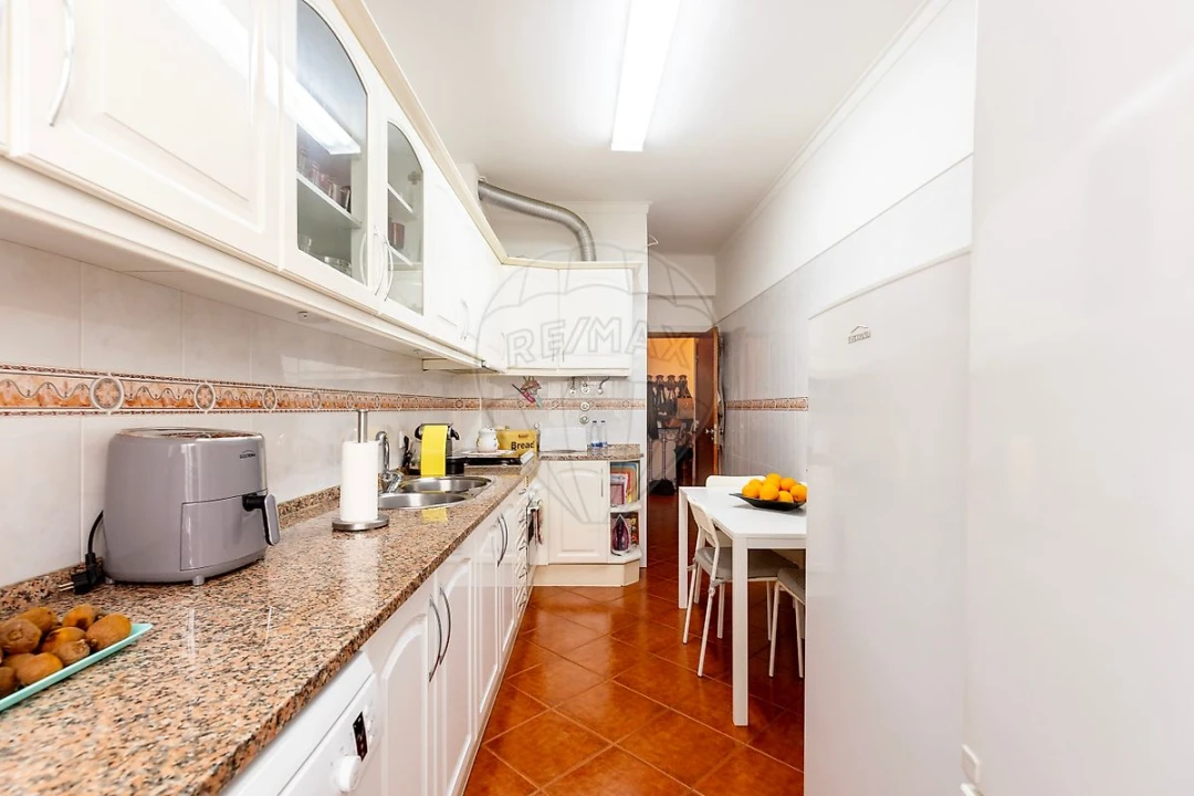 Apartamento T2 para Venda em Póvoa de Santa Iria e Forte da Casa Foto 7