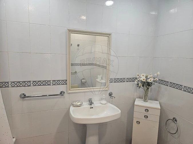 Apartamento T2 para Arrendamento em Seixal, Arrentela e Aldeia de Paio Pires Foto 4