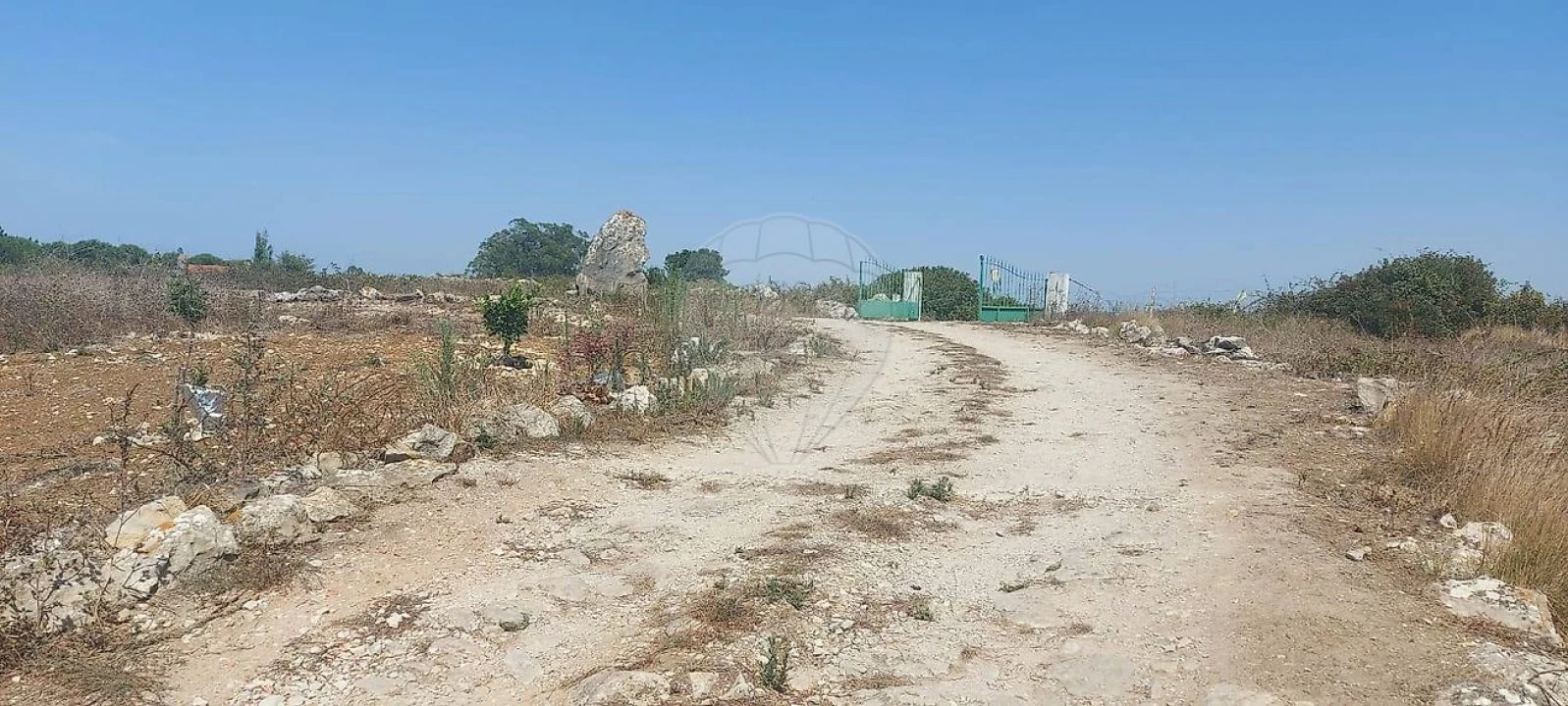 Terreno para Venda em Olho Marinho Foto 2