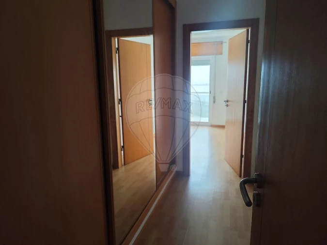 Apartamento T2 para Venda em Azambuja Foto 13