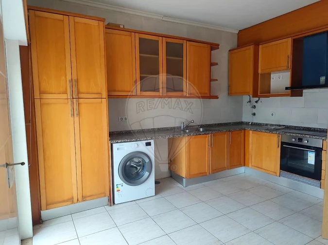 Apartamento T2 para Venda em Azambuja Foto 21
