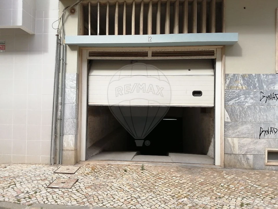 Garagem para Venda em Barreiro e Lavradio Foto 3