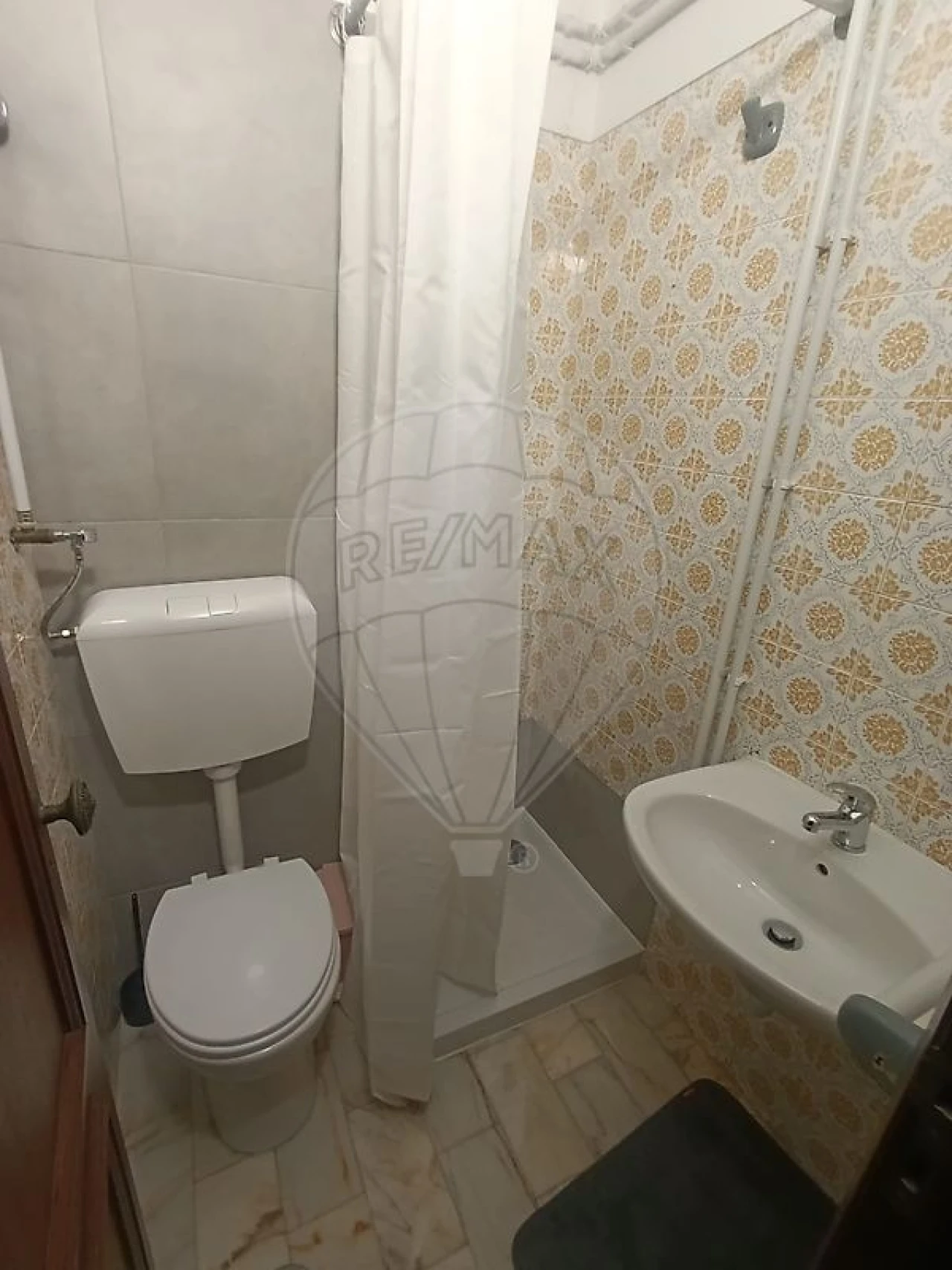 Apartamento T4 para Arrendamento em Sé Nova, Santa Cruz, Almedina e São Bartolomeu Foto 4