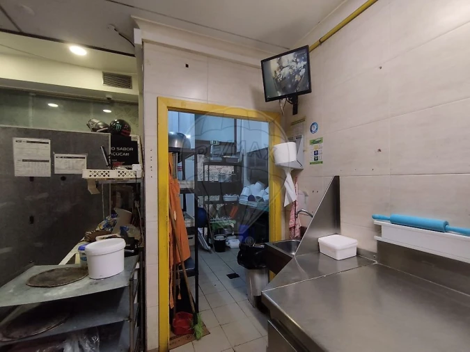 Negócio para Venda em Sé Nova, Santa Cruz, Almedina e São Bartolomeu Foto 2