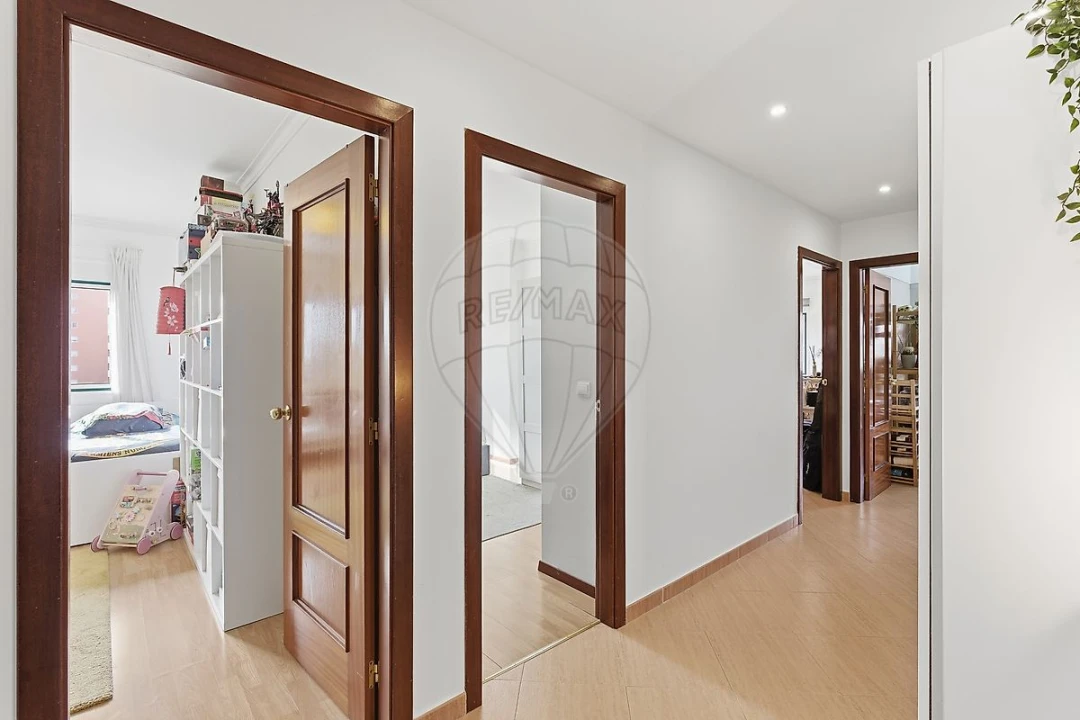 Apartamento T2 para Venda em Cacém e São Marcos Foto 6