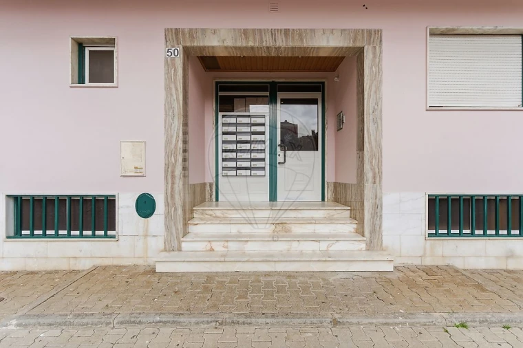 Apartamento T2 para Venda em Cacém e São Marcos Foto 3