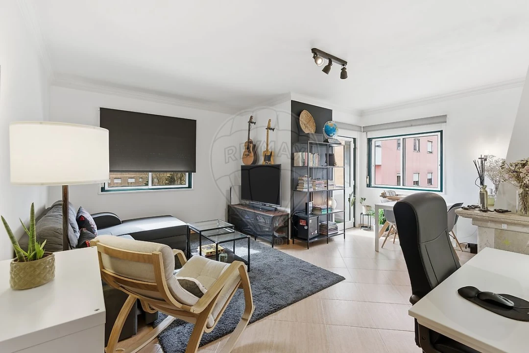 Apartamento T2 para Venda em Cacém e São Marcos Foto 15