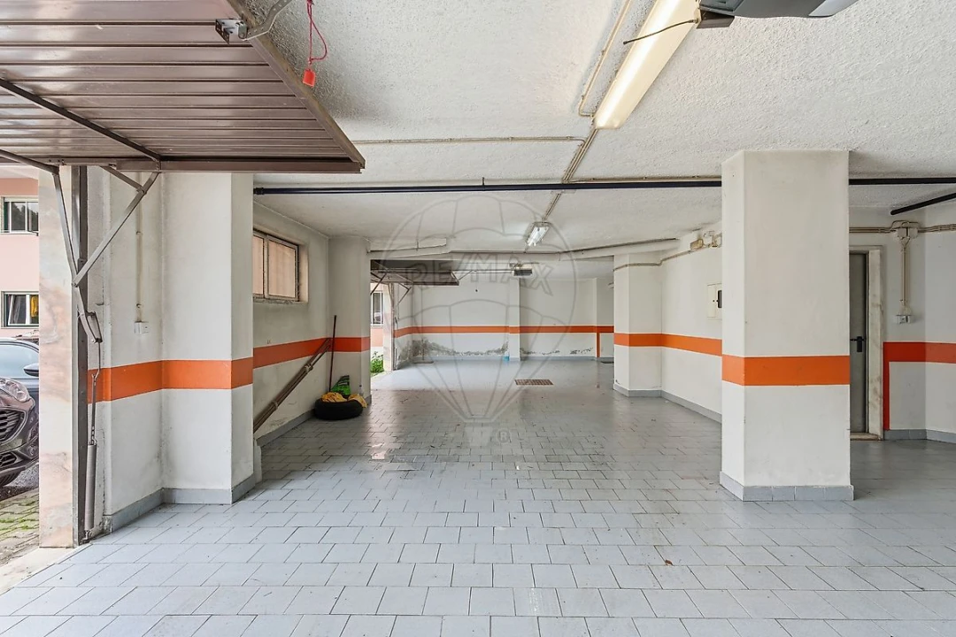 Apartamento T2 para Venda em Cacém e São Marcos Foto 27