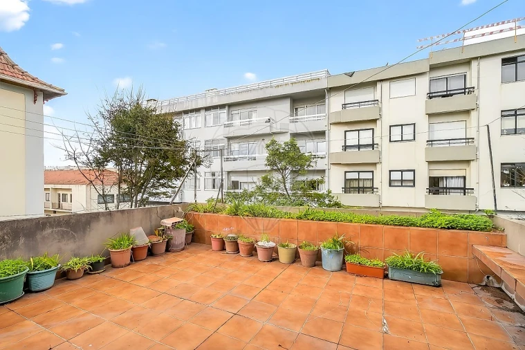 Moradia T4 para Venda em Espinho Foto 8