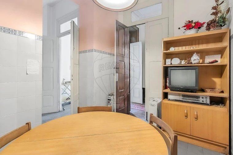 Moradia T4 para Venda em Espinho Foto 20