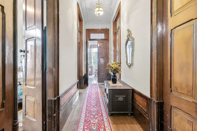 Moradia T4 para Venda em Espinho Foto 16