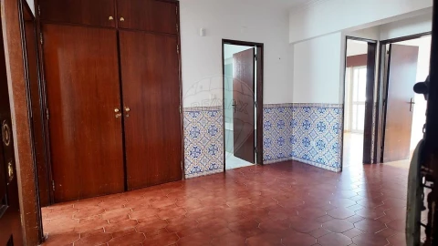 Apartamento T3 para Venda em Seixal, Arrentela e Aldeia de Paio Pires