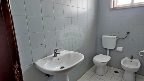 Apartamento T3 para Venda em Seixal, Arrentela e Aldeia de Paio Pires