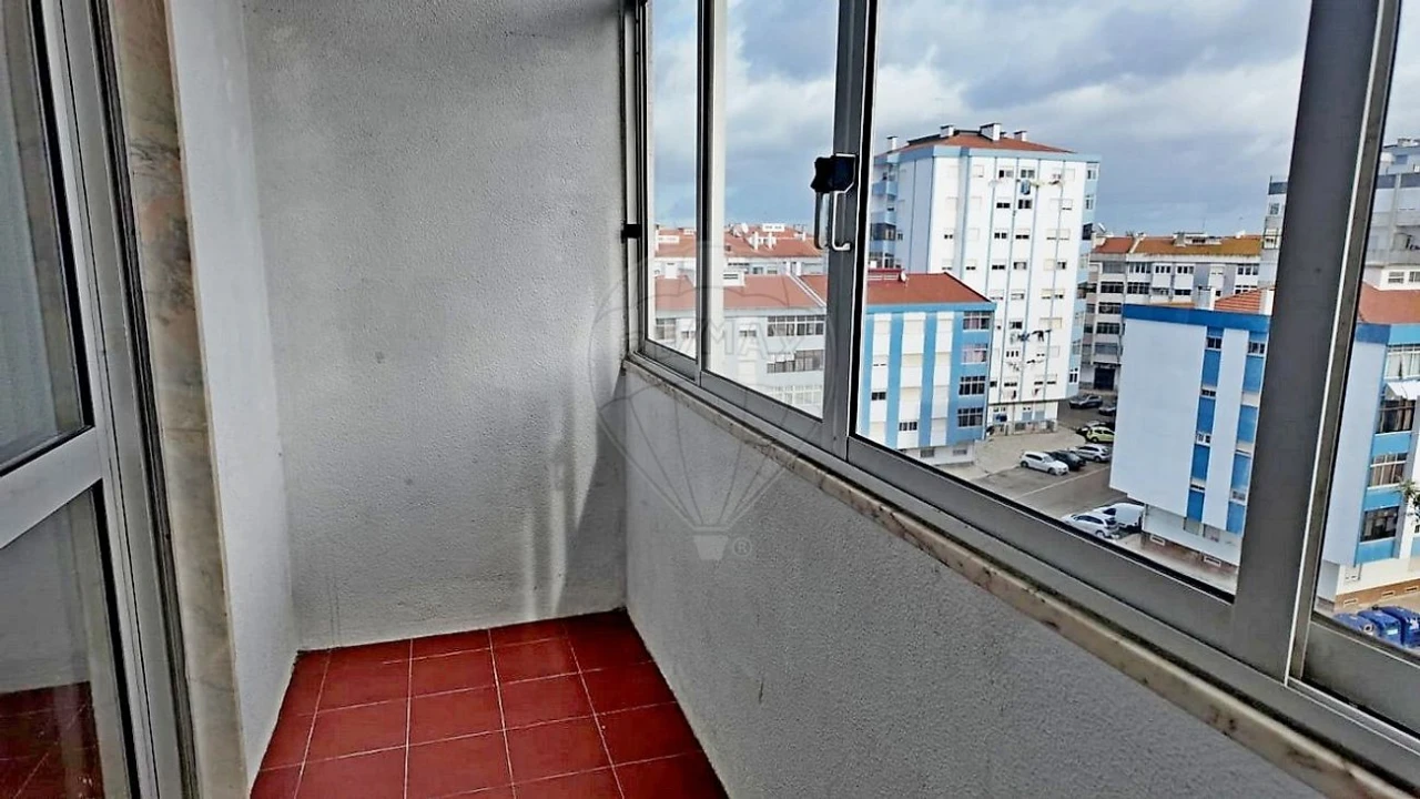 Apartamento T3 para Venda em Seixal, Arrentela e Aldeia de Paio Pires Foto 7