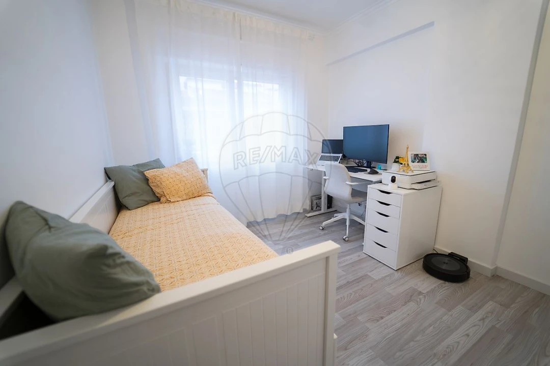 Apartamento T2 para Venda em Cacém e São Marcos Foto 10