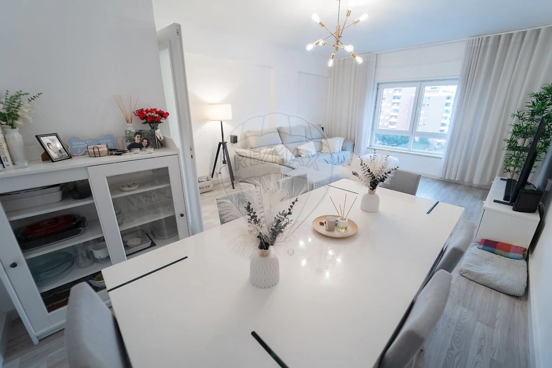 Apartamento T2 para Venda em Cacém e São Marcos Foto 5