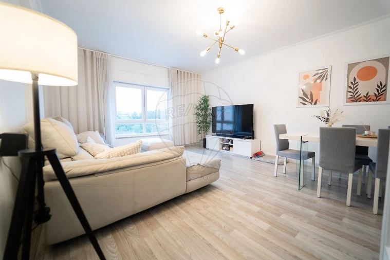 Apartamento T2 para Venda em Cacém e São Marcos Foto 1