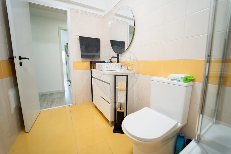 Apartamento T2 para Venda em Cacém e São Marcos Foto 14