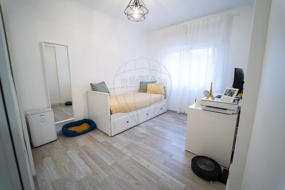 Apartamento T2 para Venda em Cacém e São Marcos Foto 12