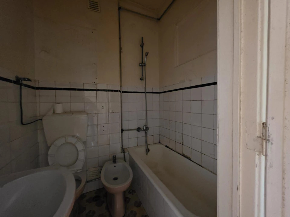 Apartamento T2 para Venda em Benfica Foto 7