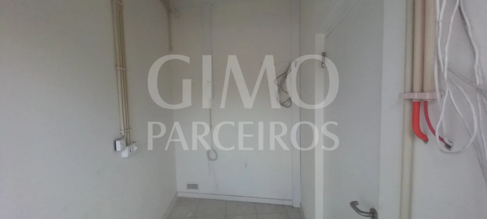 Loja para Venda em Oiã Foto 3