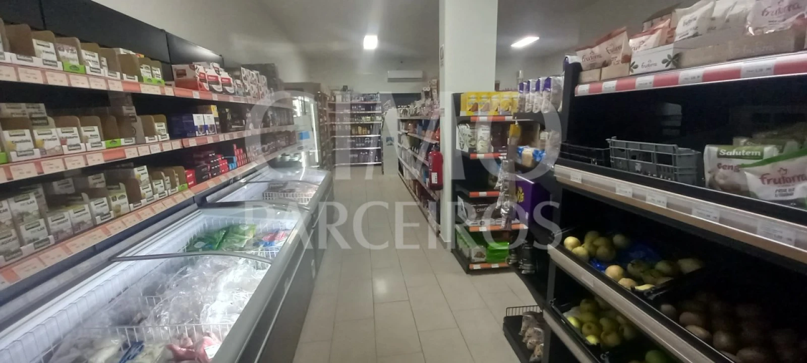 Negócio para Venda em Tamengos, Aguim e Óis do Bairro Foto 2