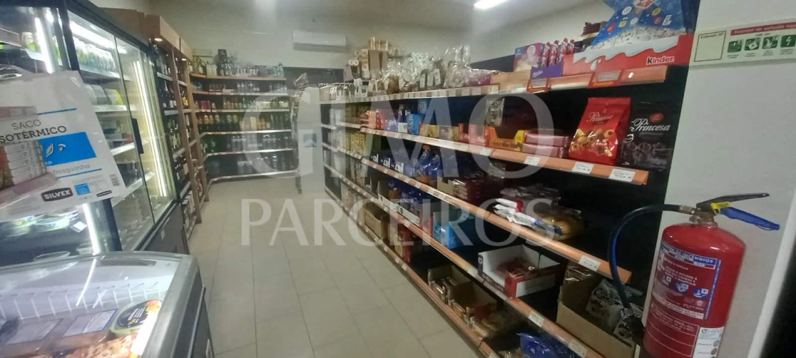 Negócio para Venda em Tamengos, Aguim e Óis do Bairro Foto 3