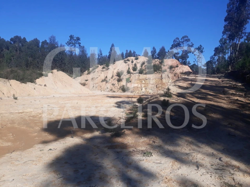 Armazém para Venda em Barrô e Aguada de Baixo Foto 6