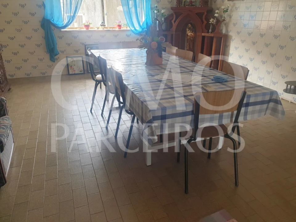 Moradia T6 para Venda em Fermentelos Foto 7