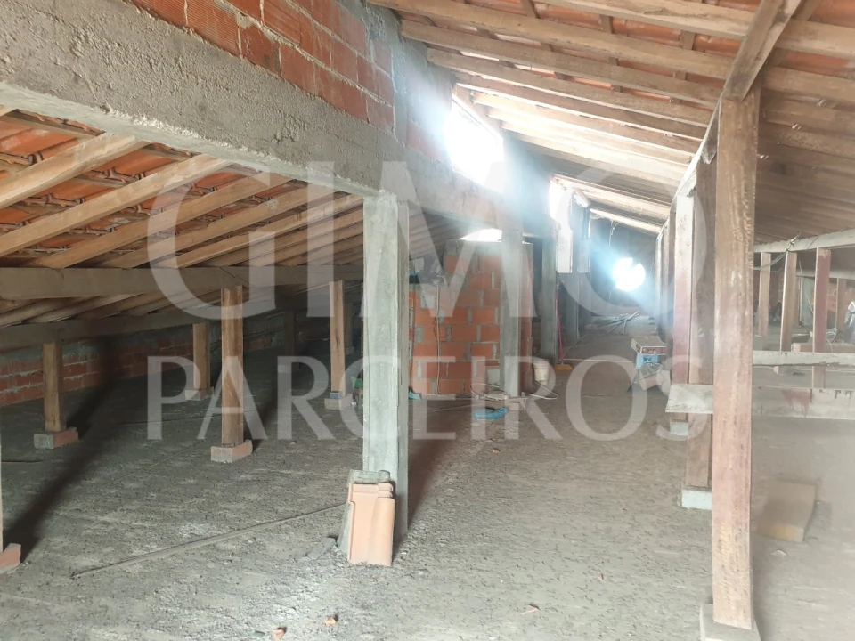 Moradia T6 para Venda em Fermentelos Foto 24