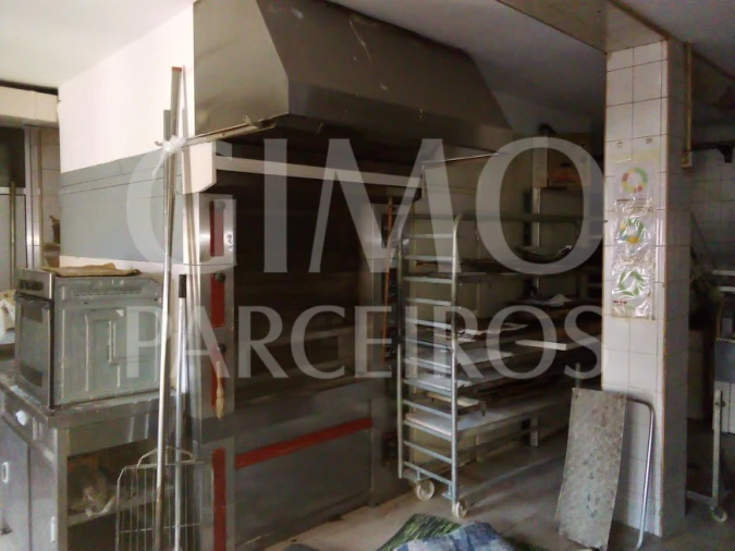 Negócio para Venda em Barrô e Aguada de Baixo Foto 3