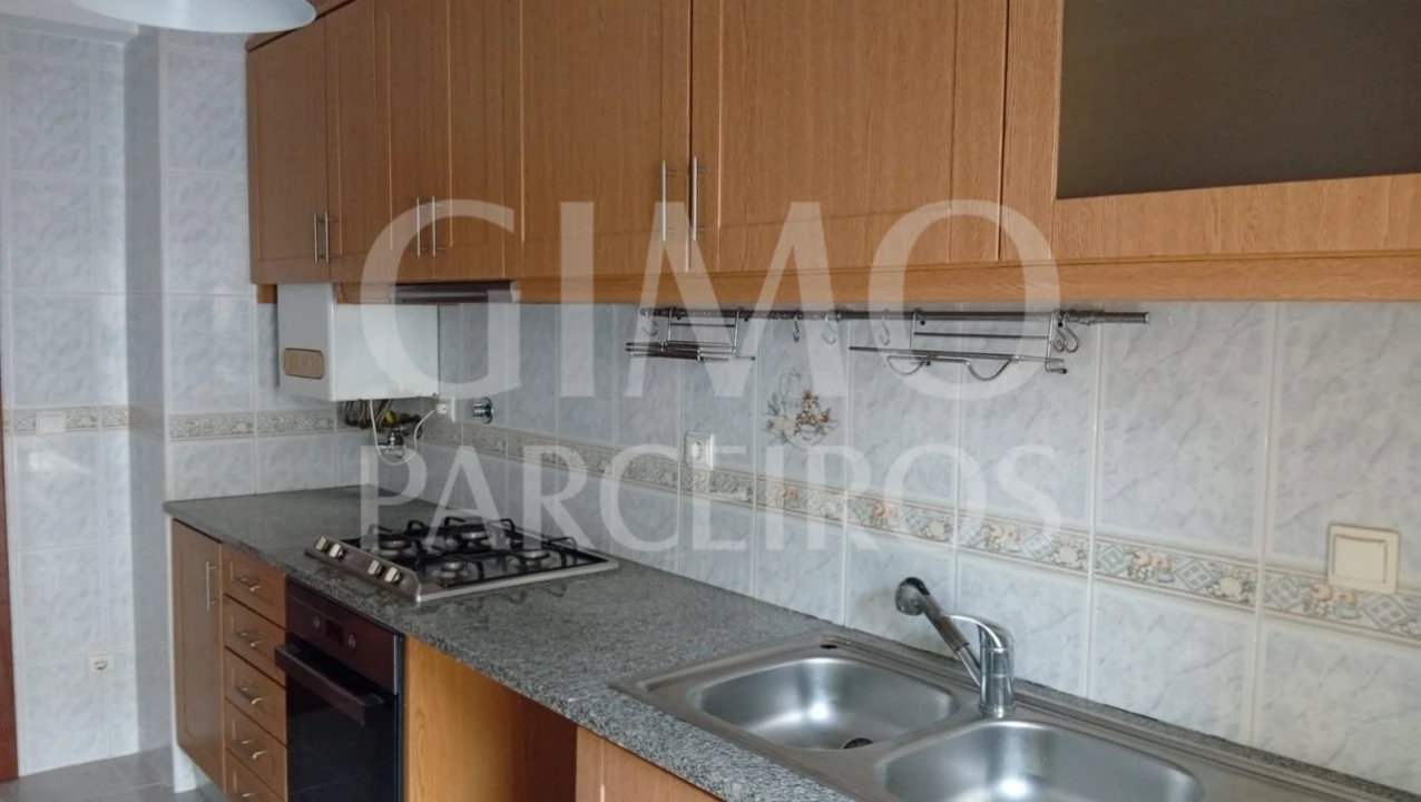 Apartamento T2 para Venda em Oliveira do Bairro Foto 2