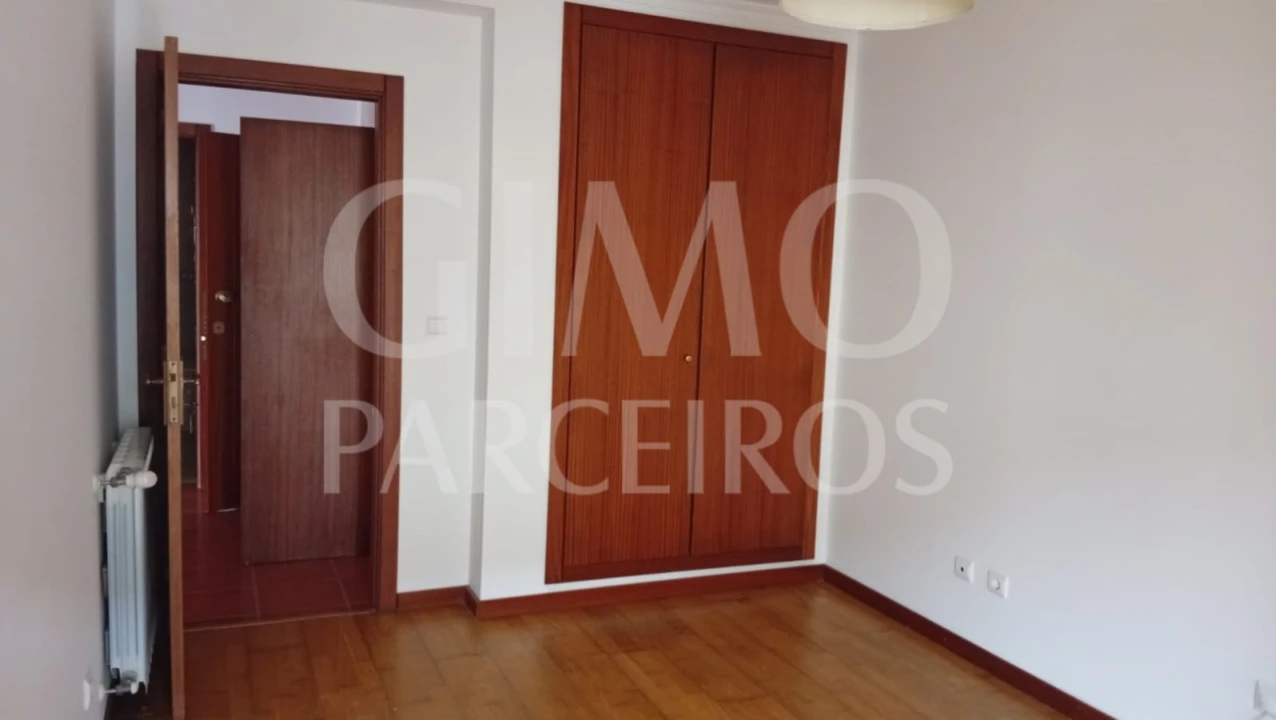 Apartamento T2 para Venda em Oliveira do Bairro Foto 14