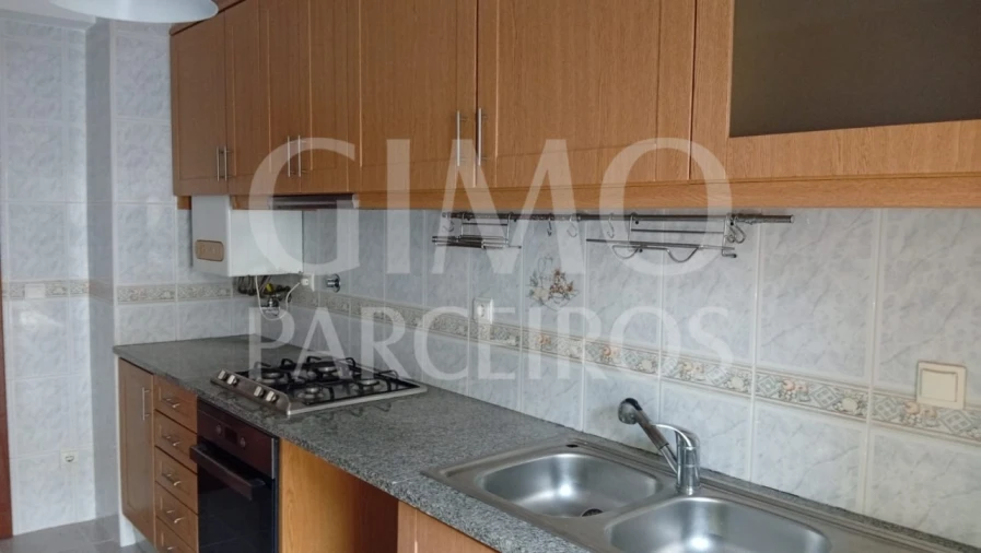 Apartamento T2 para Venda em Oliveira do Bairro Foto 2