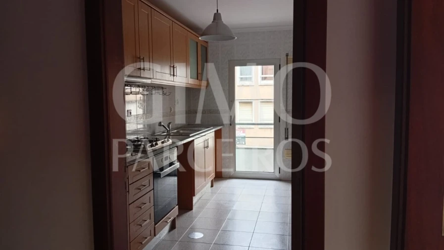 Apartamento T2 para Venda em Oliveira do Bairro Foto 3