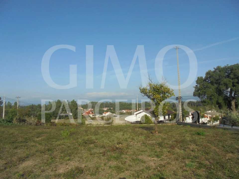 Terreno para Venda em Barrô e Aguada de Baixo Foto 1