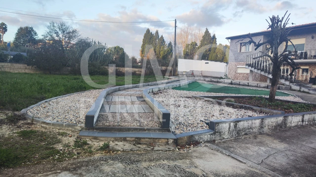 Moradia para Venda em Oiã Foto 1