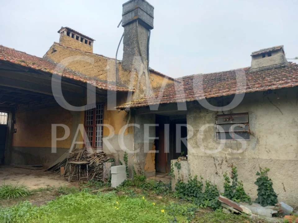 Moradia T3 para Venda em Oiã Foto 15