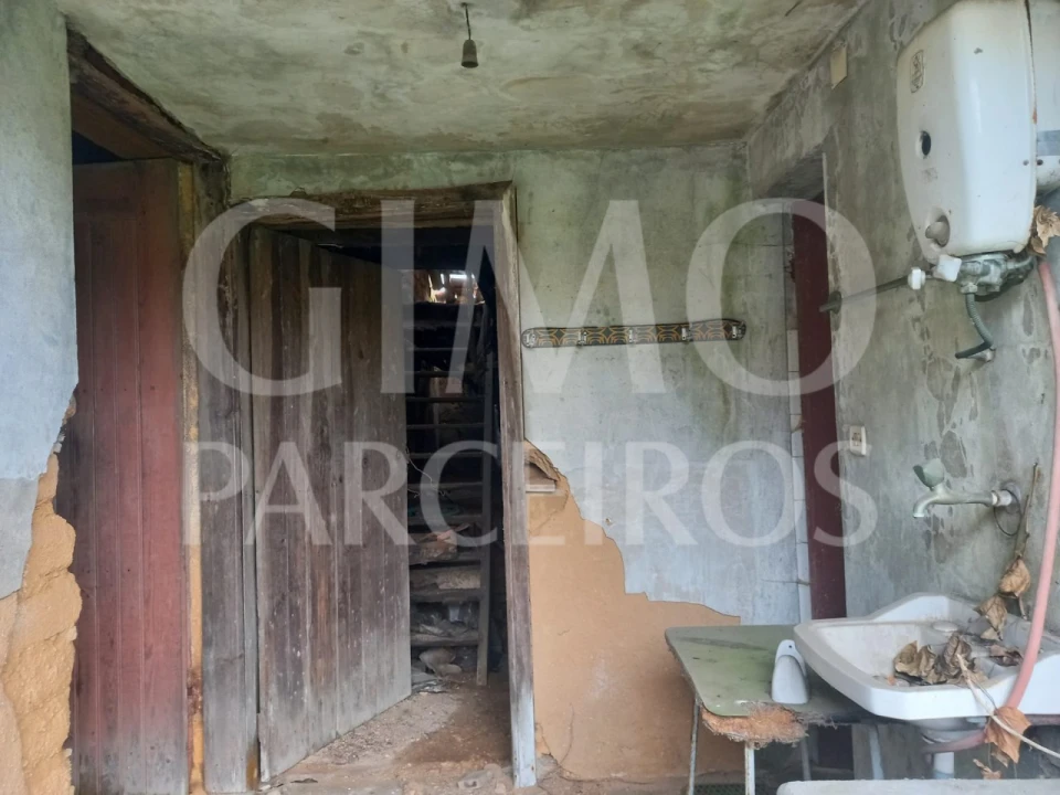 Moradia T3 para Venda em Oiã Foto 4