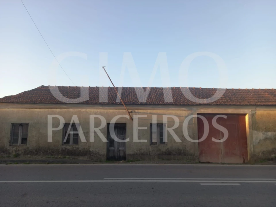 Moradia T2 para Venda em Oiã Foto 1